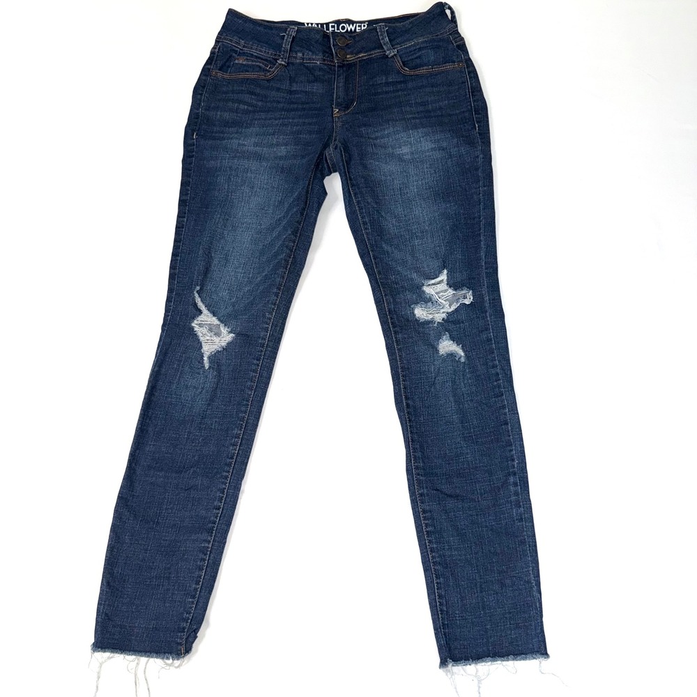 WallFlower Luscious Curvy Fit Dist. Skinny Jeans WMS/jun Size 3 Raw Hem Stretch